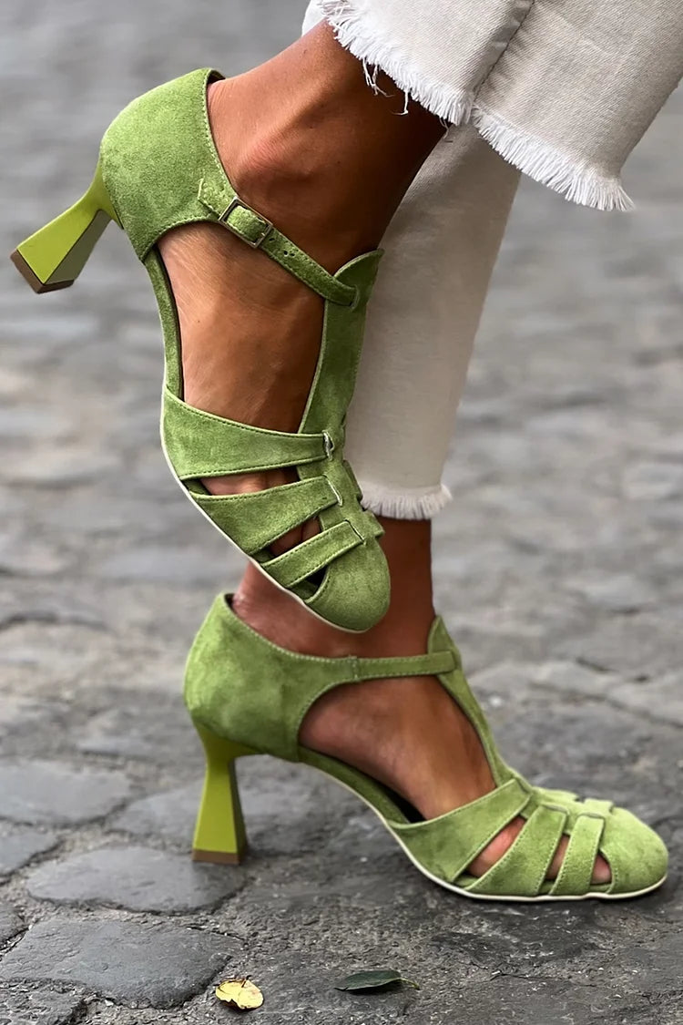 Isabel | Scarpins Verdes Vintage com Tira