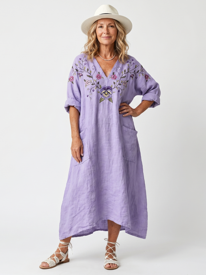 Tavi| Vestido Midi Bordado Floral com Bolso Oversized
