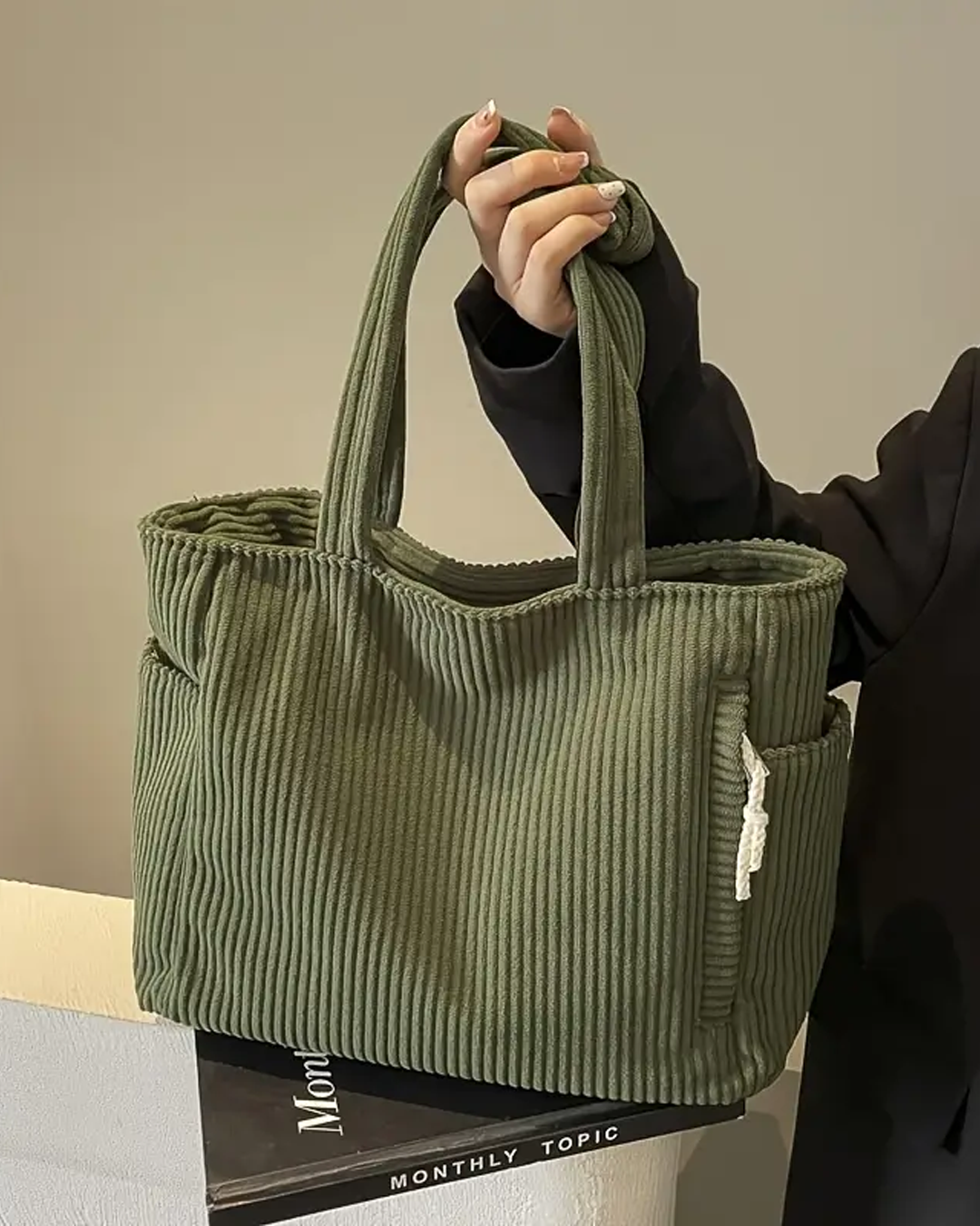 Tilda – Bolsa Tote Canelada com Detalhe em Cordão