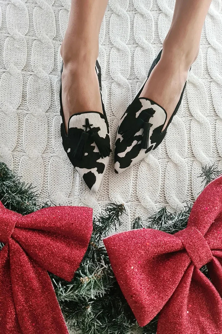 MOCASSINS COM ESTAMPA DE VACA E FRANJA