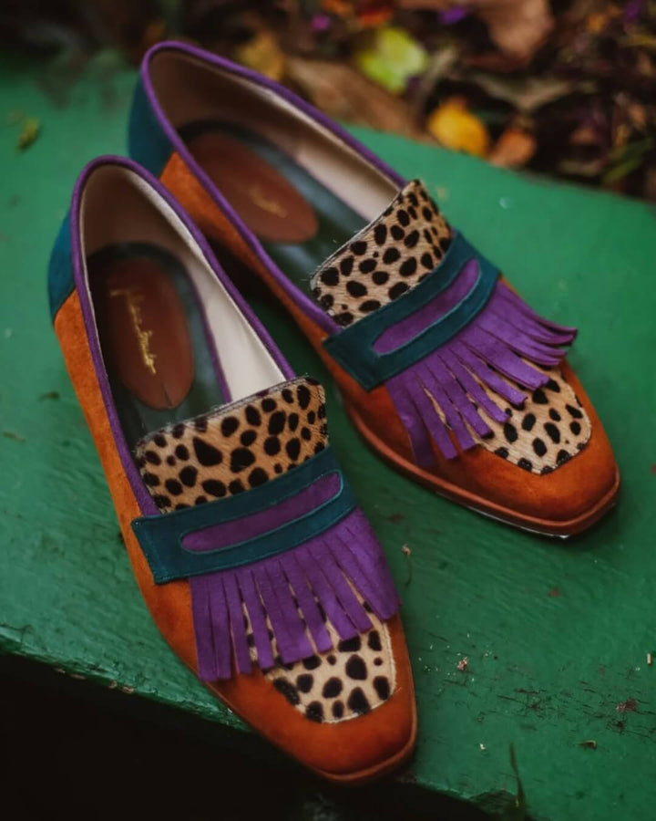 MOCASSIM COM FRANJAS E ESTAMPA ANIMAL