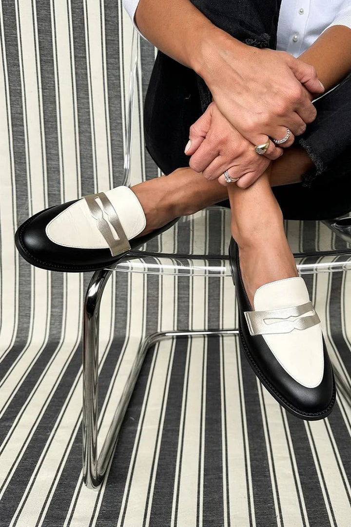 Mocassins Clássicos Monocromáticos