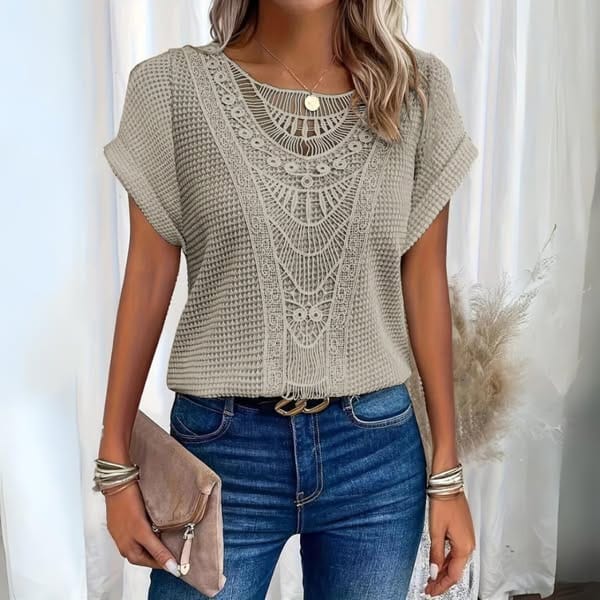 Sophie | Blusa Vintage com Detalhe em Renda