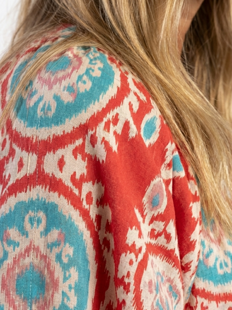 Zaria | Vestido Midi com Decote V, Manga Curta e Estampa Paisley