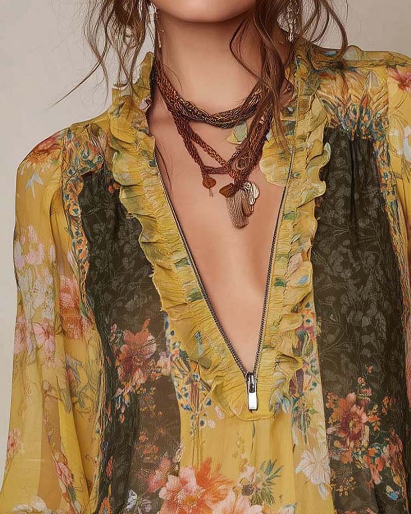 Blusa com Estampa Floral e Meio Zíper
