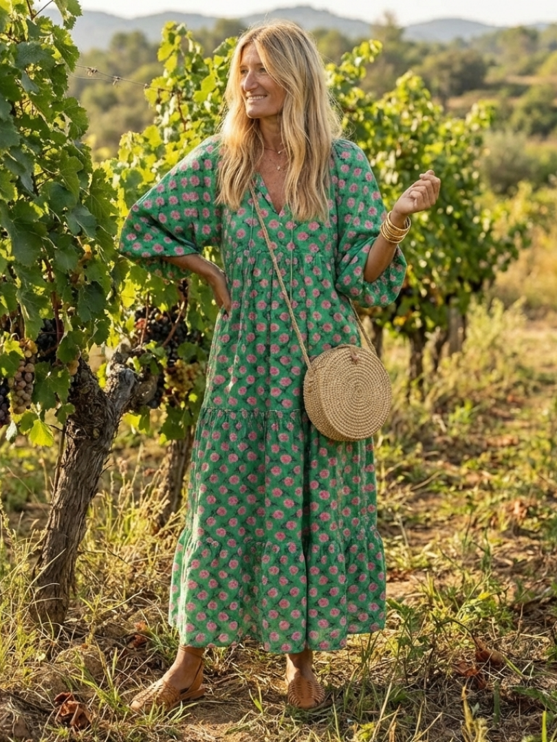 Fiora | Vestido Midi com Decote V, Estampa Floral e Camadas
