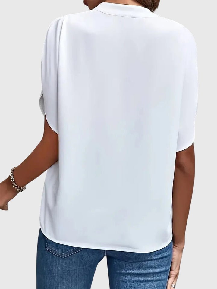 Beatrix | Camisa Suave e Elegante com Decote V