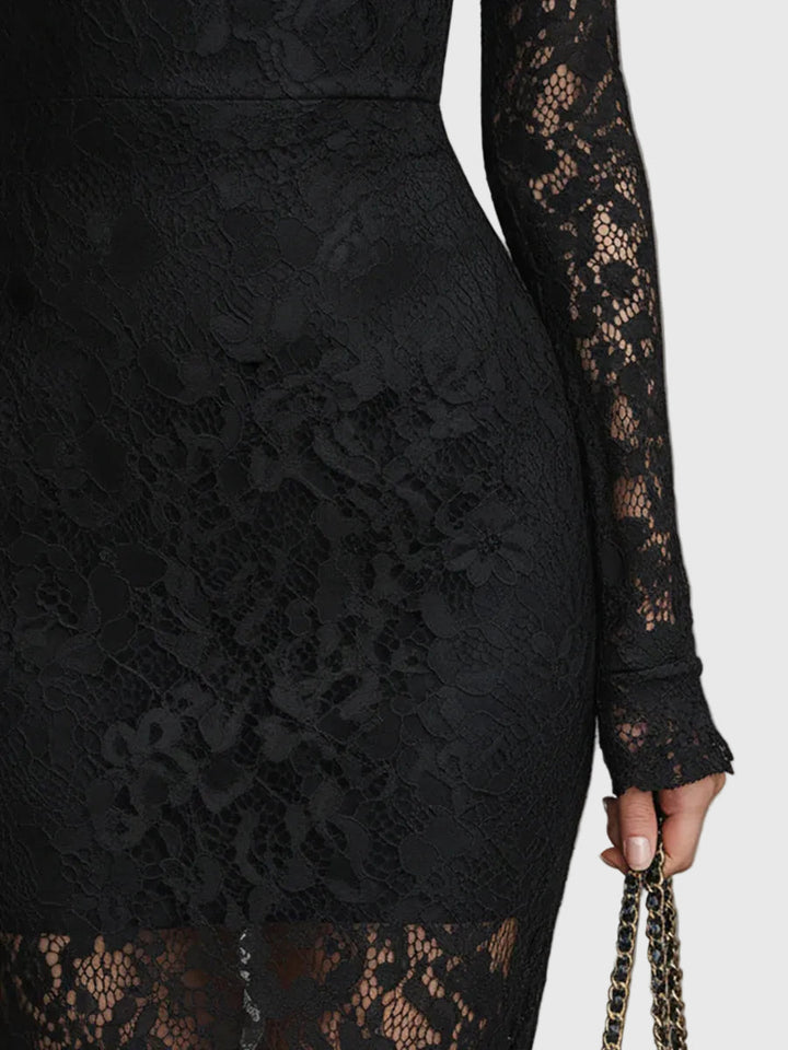 Monica | Vestido Maxi Elegante com Renda e Cauda de Peixe