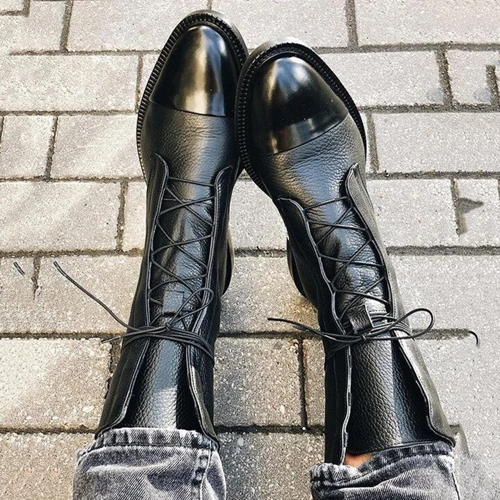 Sophia | Bota feminina de cano curto com cadarço