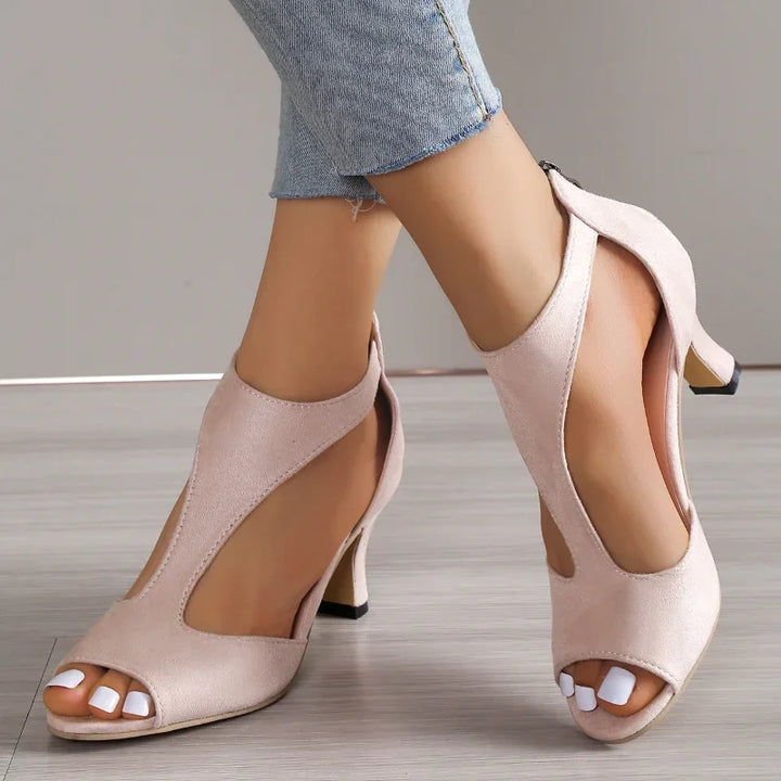 ALANA – Elegantes Sandálias de Salto com Laterais Abertas