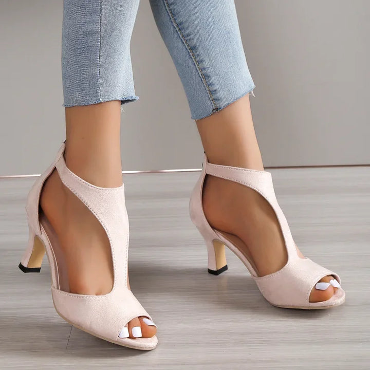 ALANA – Elegantes Sandálias de Salto com Laterais Abertas