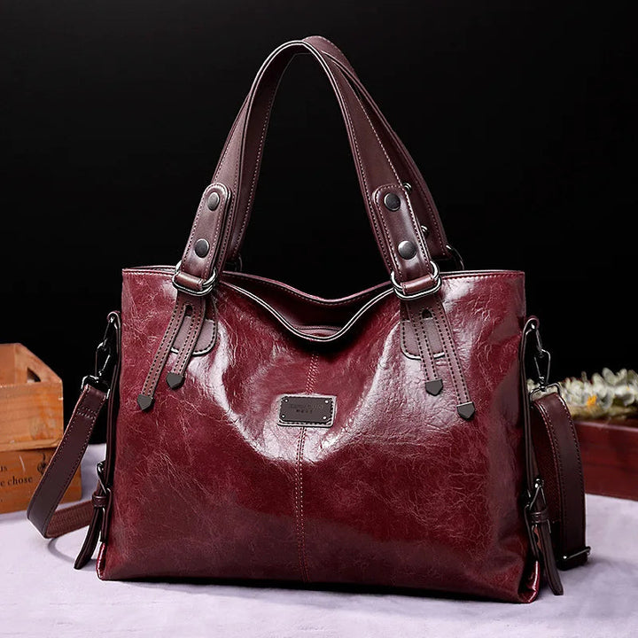 Aralyn - Bolsa Tote Macia e Refinada