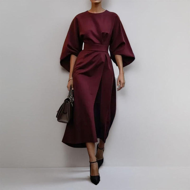 Eldra | Vestido Longo com Mangas Morcego e Toque de Cetim