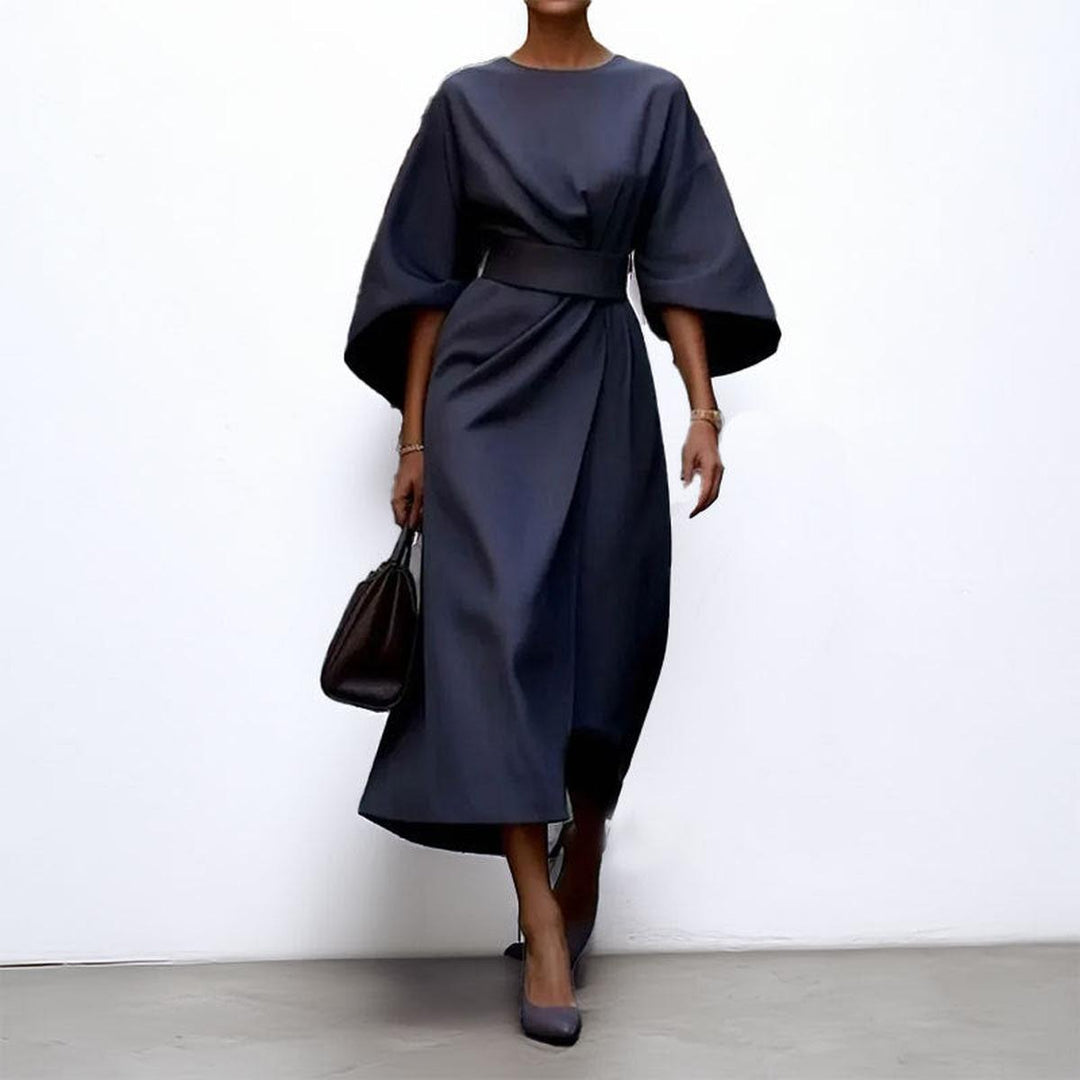 Eldra | Vestido Longo com Mangas Morcego e Toque de Cetim