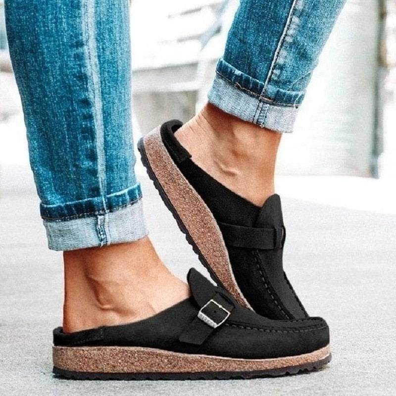 Esméa | Slip-On com Suporte Suave – Move-se com Facilidade, Sente-se como em Casa