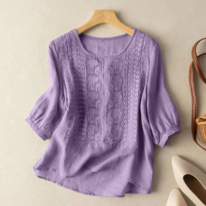 Aurora – Blusa Relaxada Bordada