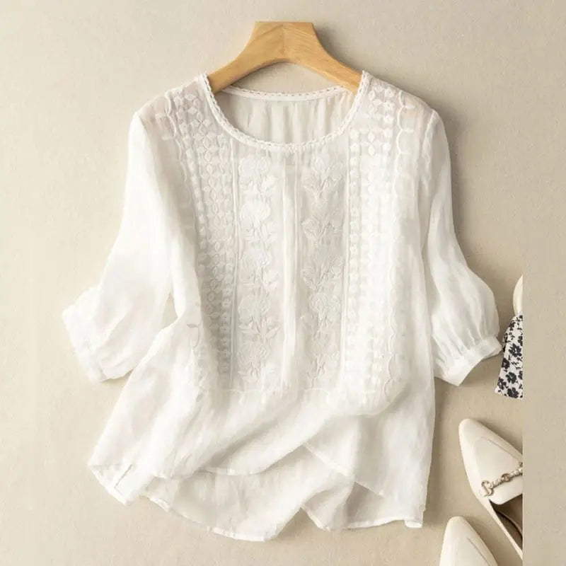 Aurora – Blusa Relaxada Bordada