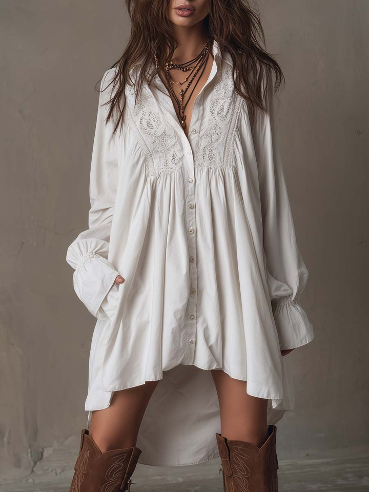 Vestido Mini de Manga Longa com Barra Irregular e Renda Branca