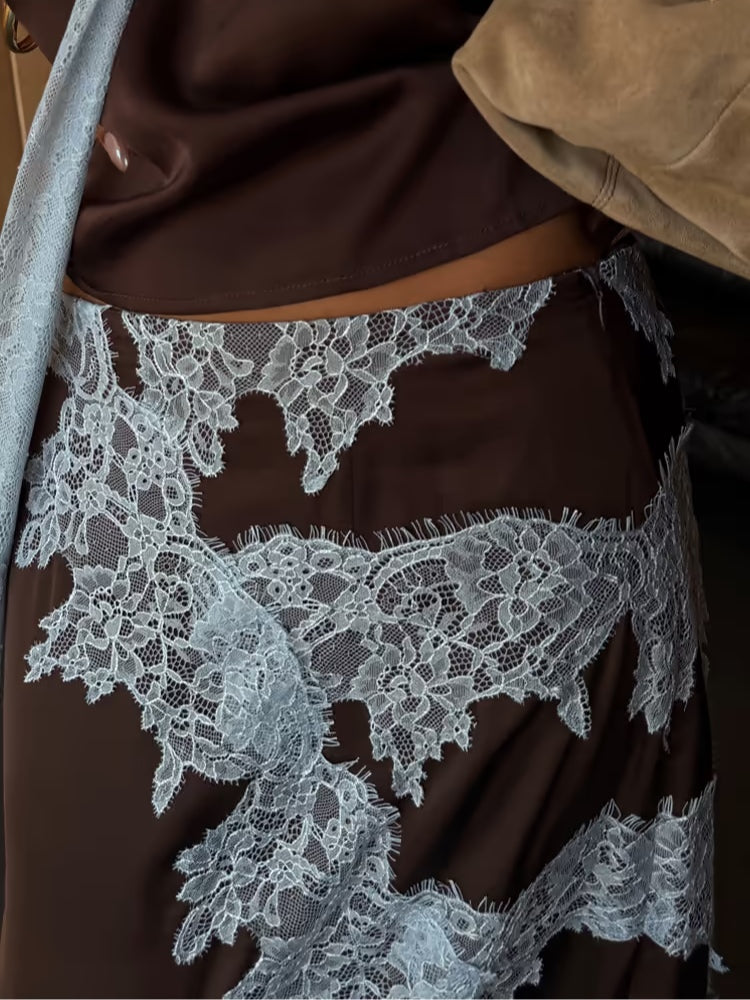 Conjunto Katalina de Renda | Conjunto Elegante de Duas Peças com Detalhes em Renda