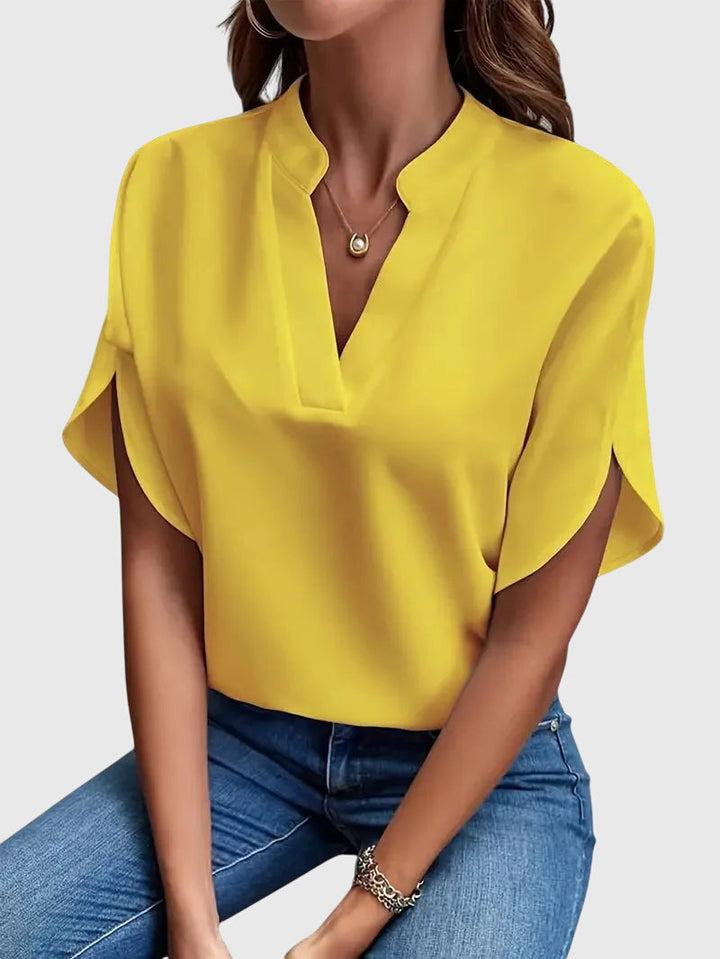 Beatrix | Camisa Suave e Elegante com Decote V