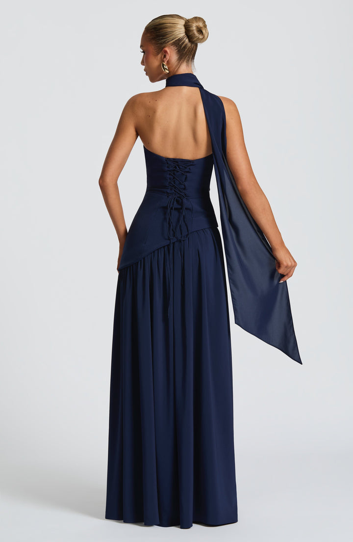 Vestido Longo Luxo Chic com Fenda
