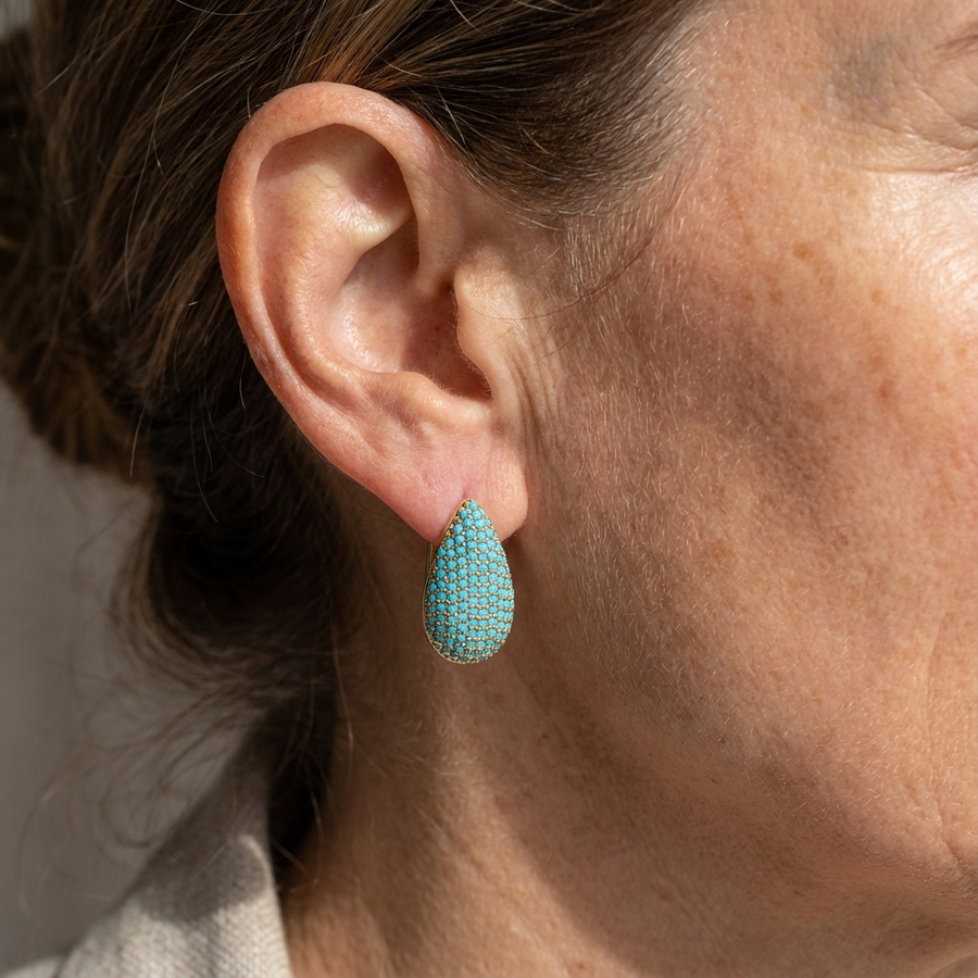Blythe | Small Gold Tone Hoop Earrings