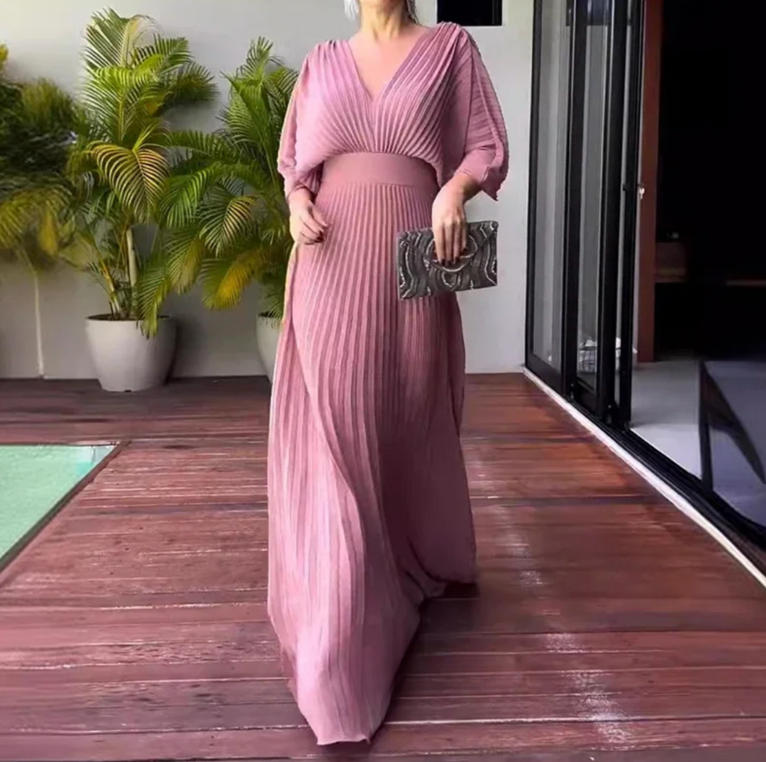 Greta | Vestido Maxi Plissado Flow – Onde a Leveza Encontra a Elegância