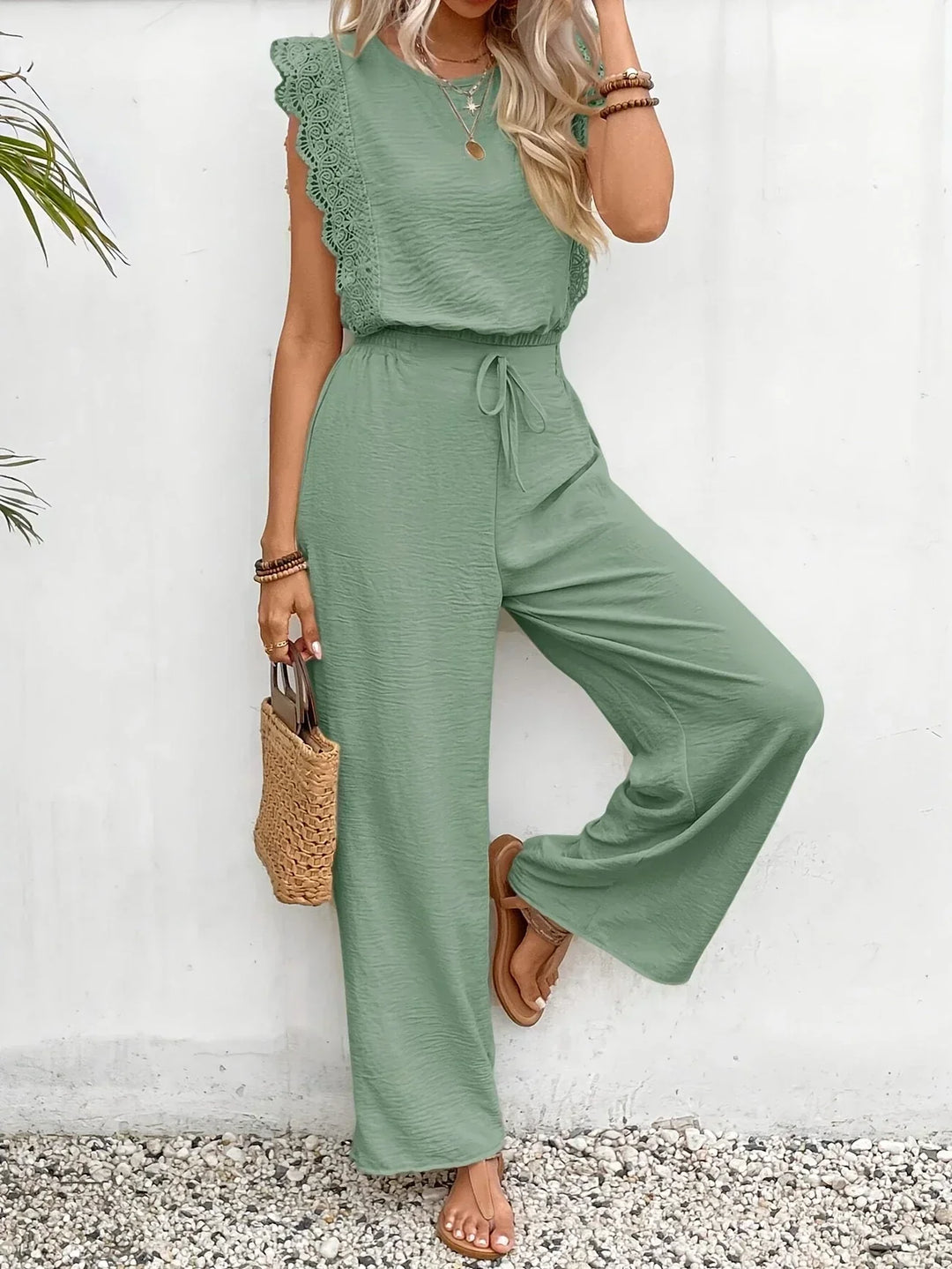 Conjunto Elegante Zella de Duas Peças | Blusa com Renda e Calça Pantalona