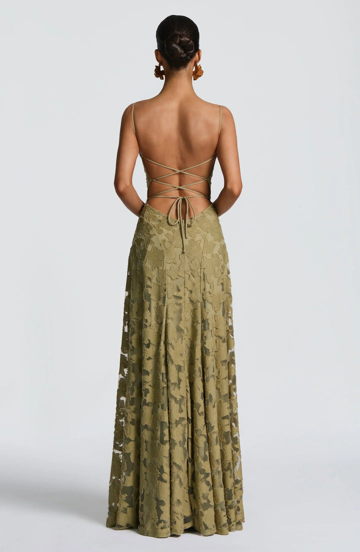 Clara Léon | Vestido Elegante