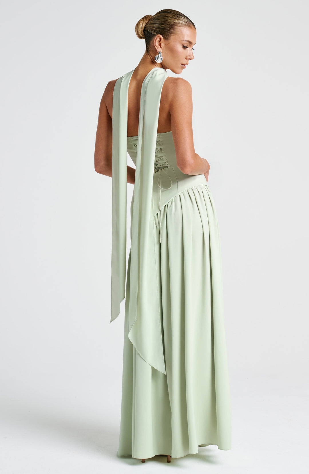 Vestido Longo Luxo Chic com Fenda