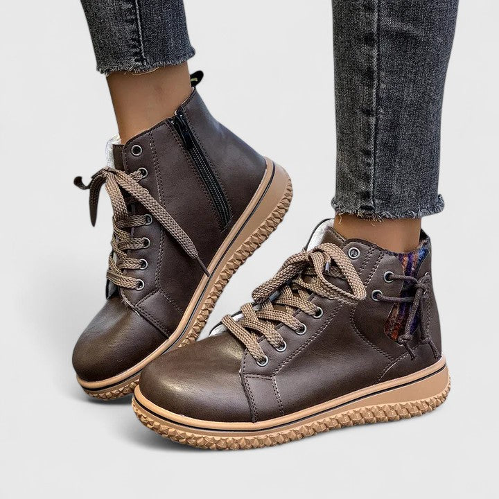 Nyrah | Botas Confortáveis