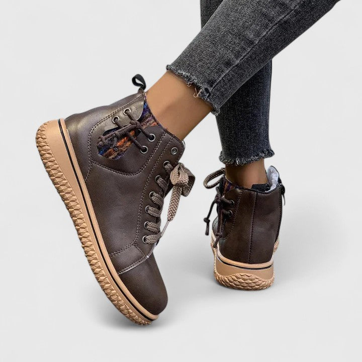Nyrah | Botas Confortáveis