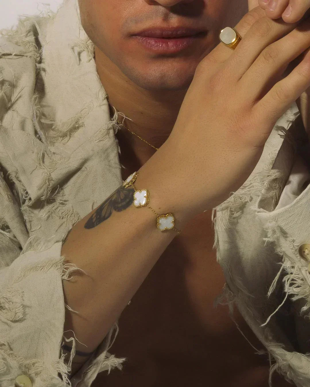 Noah | Gold Bracelet Clover Female & Accessories