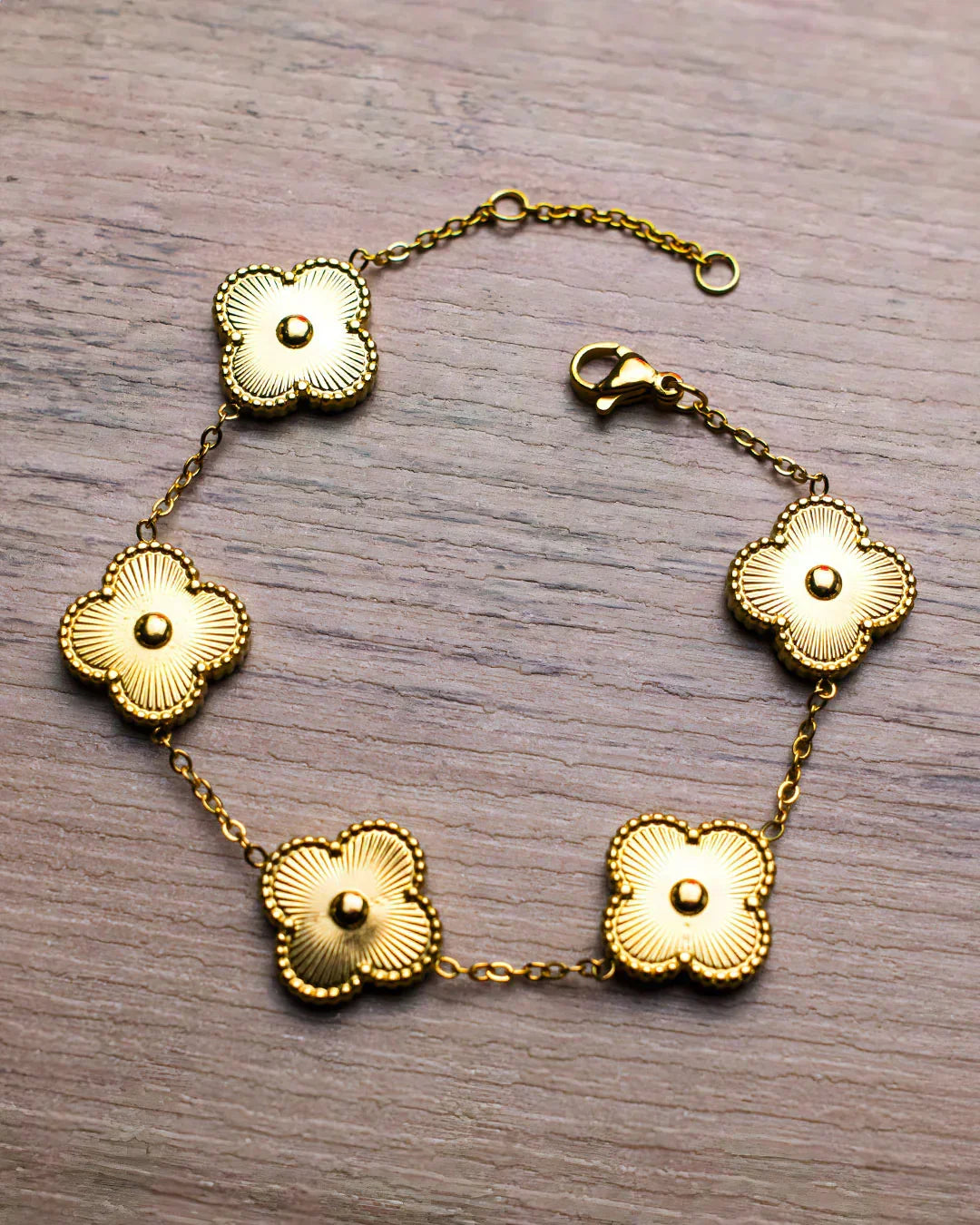 Noah | Gold Bracelet Clover Female & Accessories