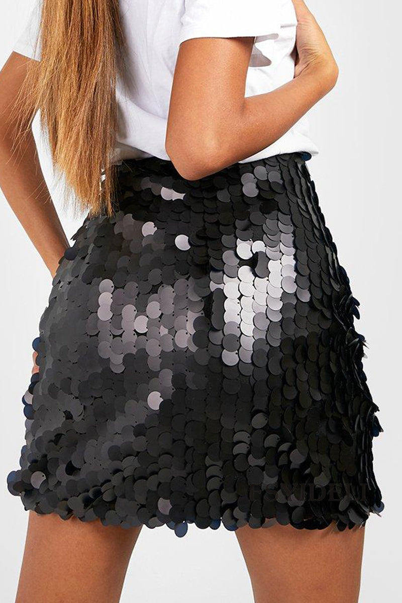 Olivia | Women In Skirt