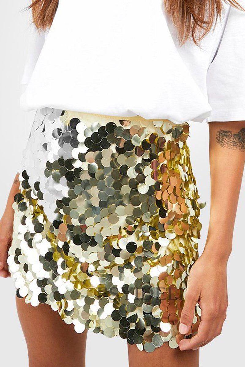 Olivia | Women In Skirt
