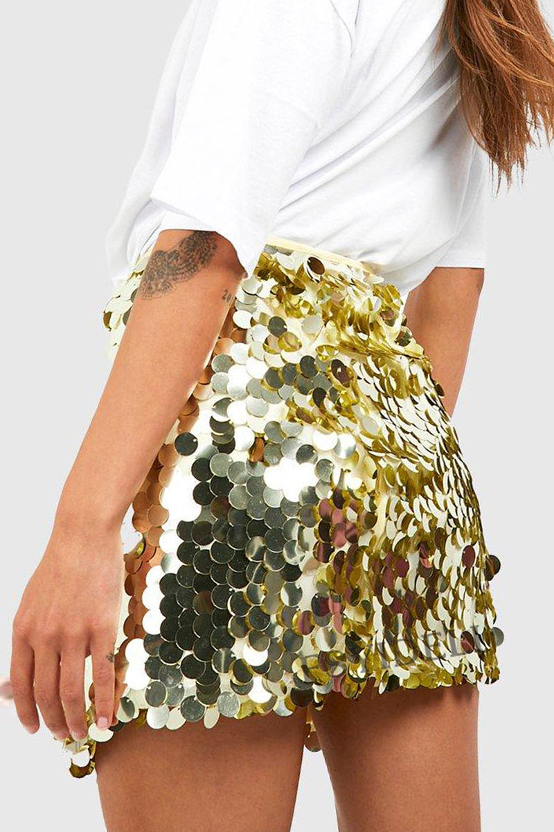 Olivia | Women In Skirt