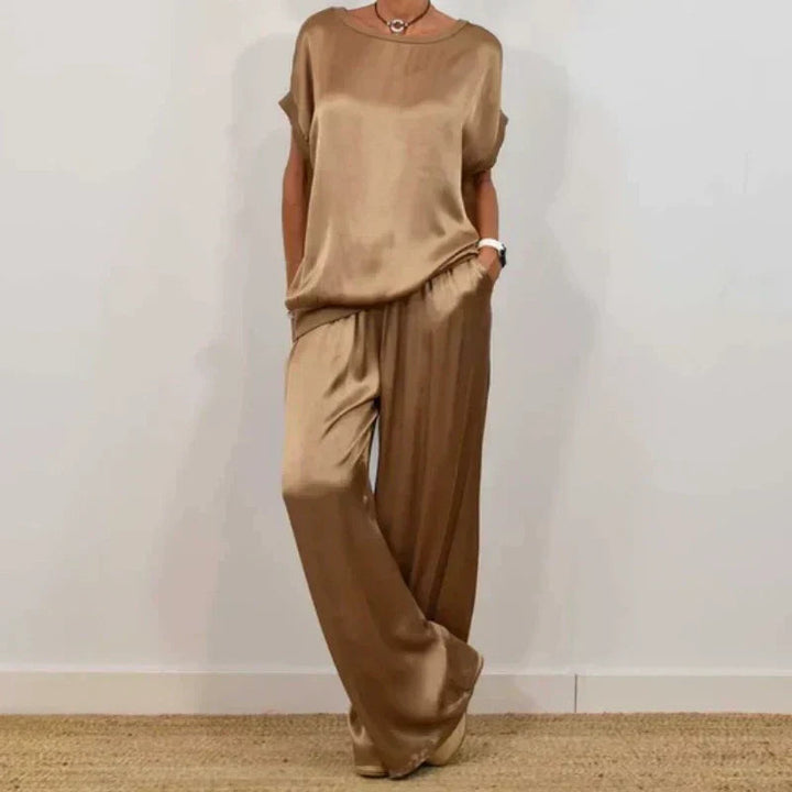 Conjunto Elegante Rita de Duas Peças | Blusa Fluida e Calça Pantalona