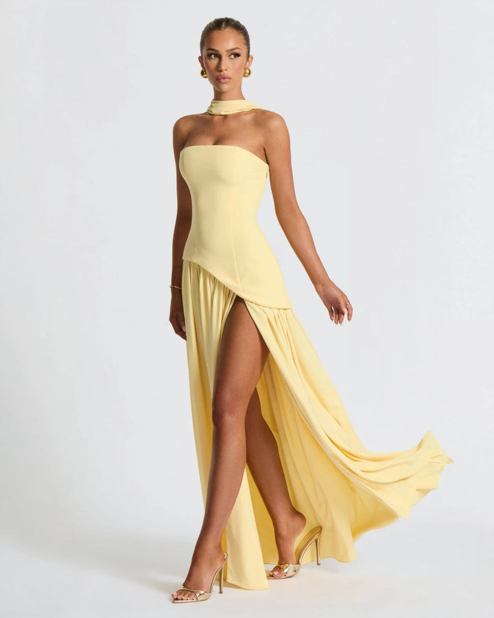 Vestido Longo Luxo Chic com Fenda