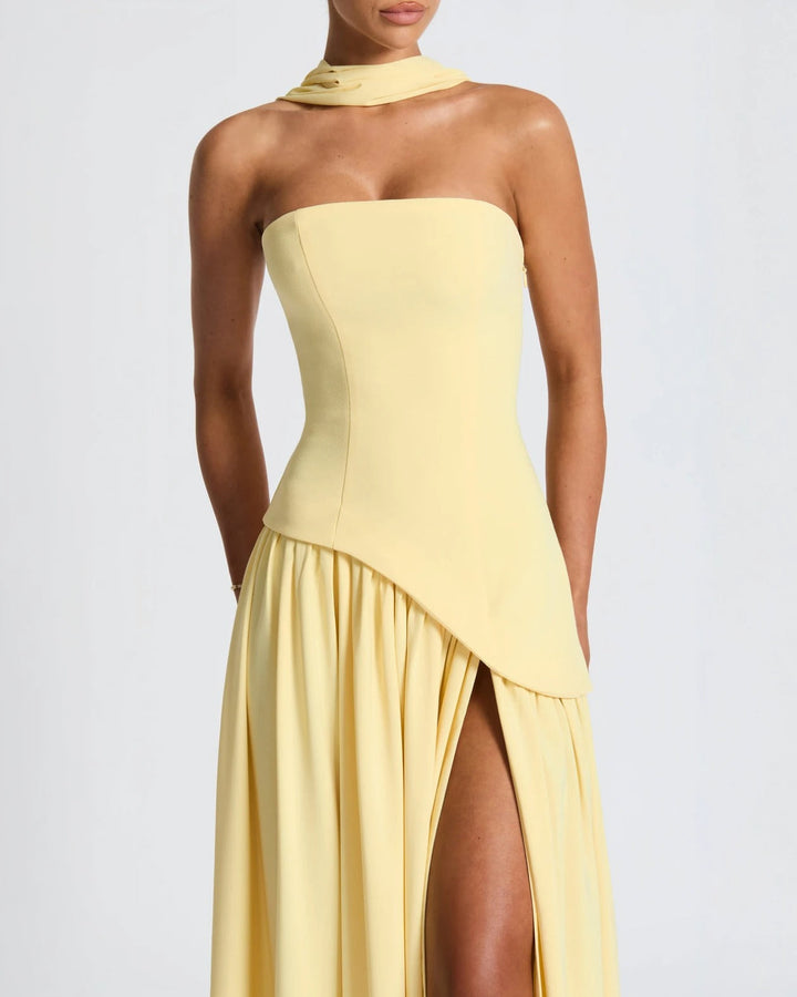 Vestido Longo Luxo Chic com Fenda